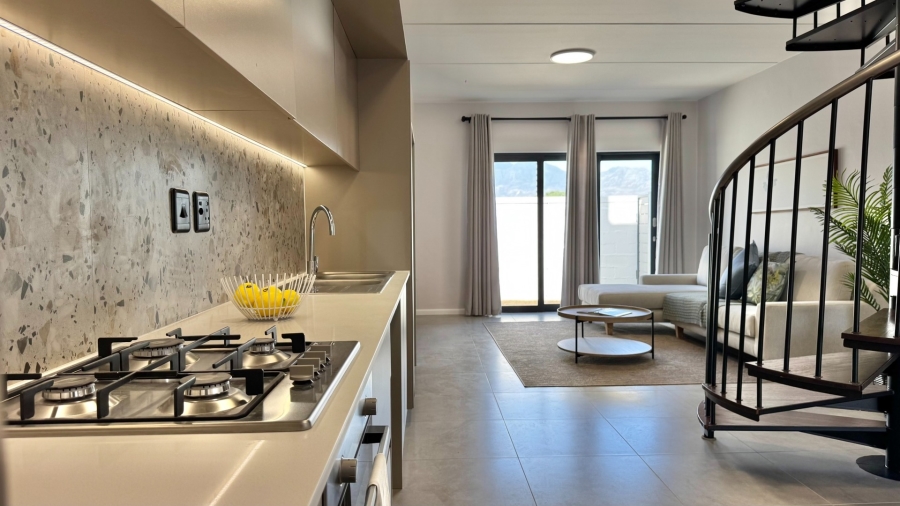 2 Bedroom Property for Sale in Whispering Pines Western Cape